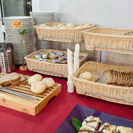 Sokolka Bed & Breakfast *
